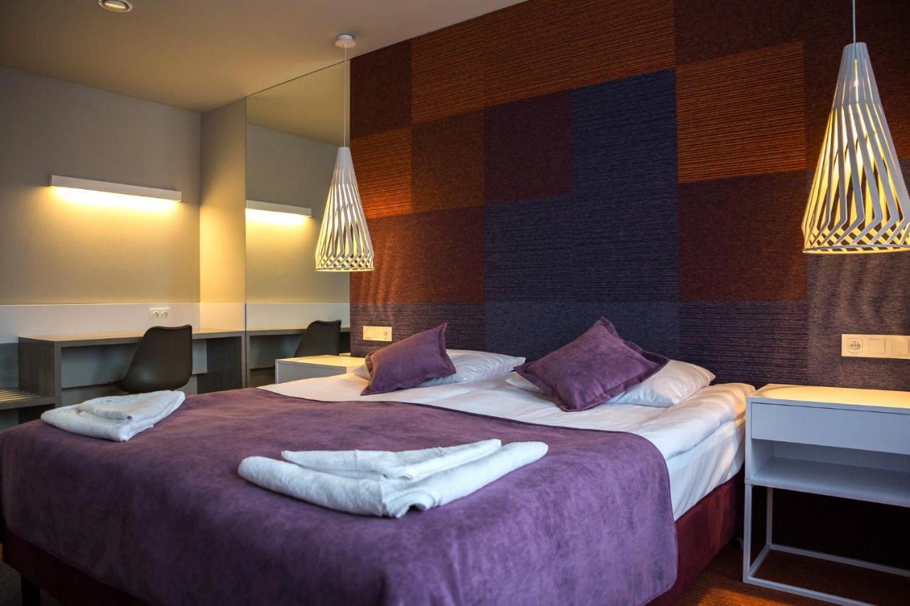 Hotel Quattro Щецинек Экстерьер фото