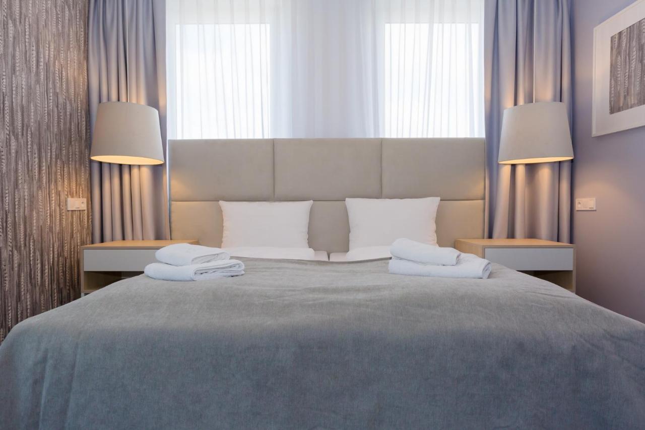 Hotel Quattro Щецинек Экстерьер фото