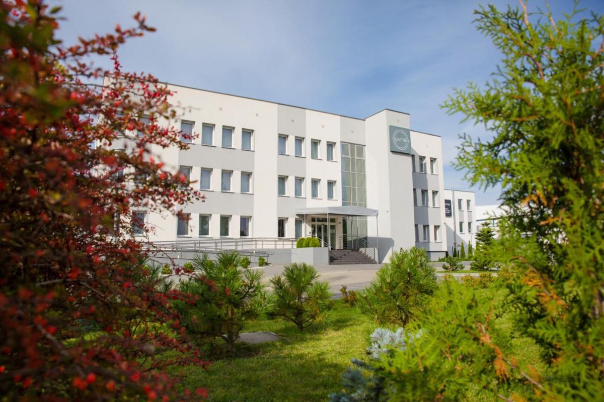 Hotel Quattro Щецинек Экстерьер фото