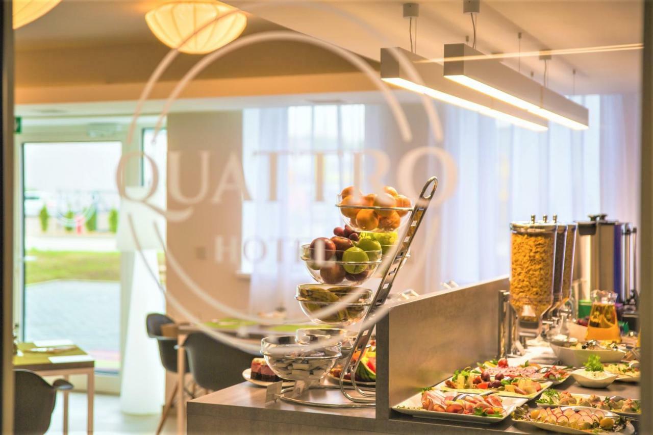 Hotel Quattro Щецинек Экстерьер фото